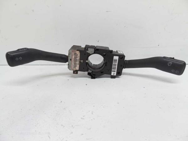 COMMODO VW GOLF 4 / BORA - Vue 1